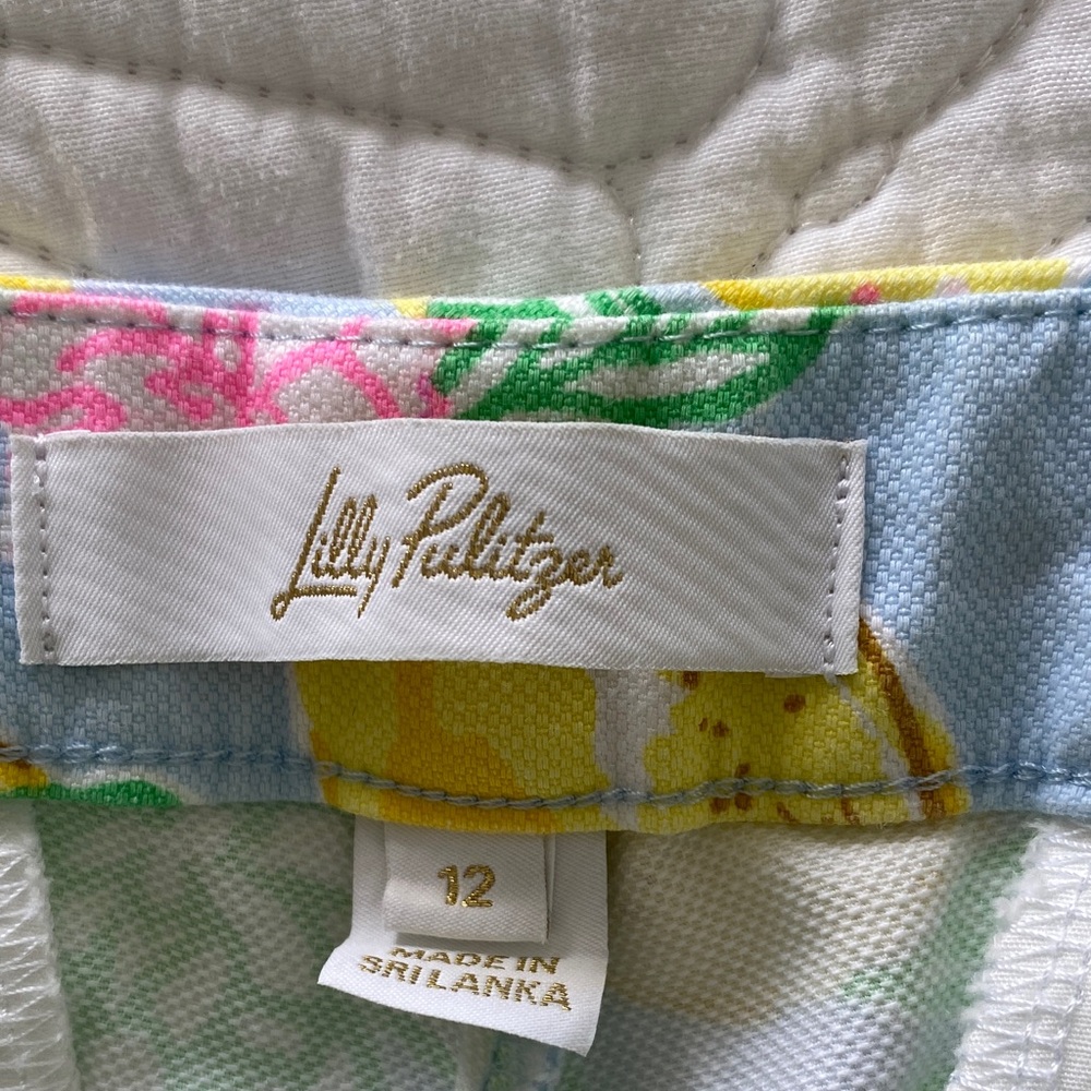 Lilly Pulitzer Light Blue, Yellow & Pink Lemon-Print Scallop Hem Shorts - Picture 2 of 3